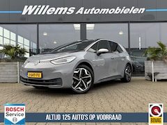 Volkswagen ID.3 - First Plus 58 kWh SOH 92% Stoelverwarming, App-Connect, Camera & Adaptieve Cruise