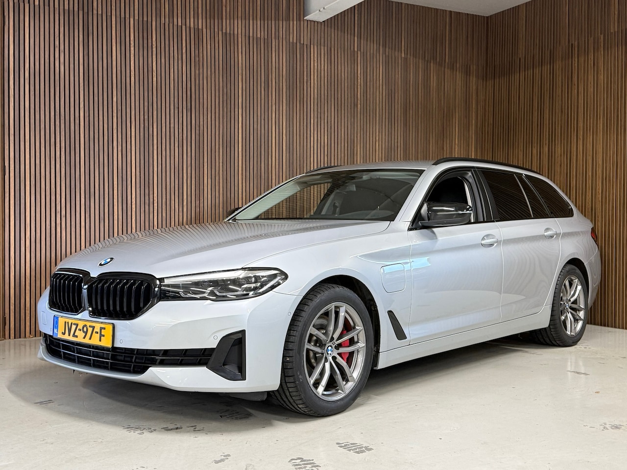 BMW 5-serie Touring - 530e Executive 530e Executive - AutoWereld.nl