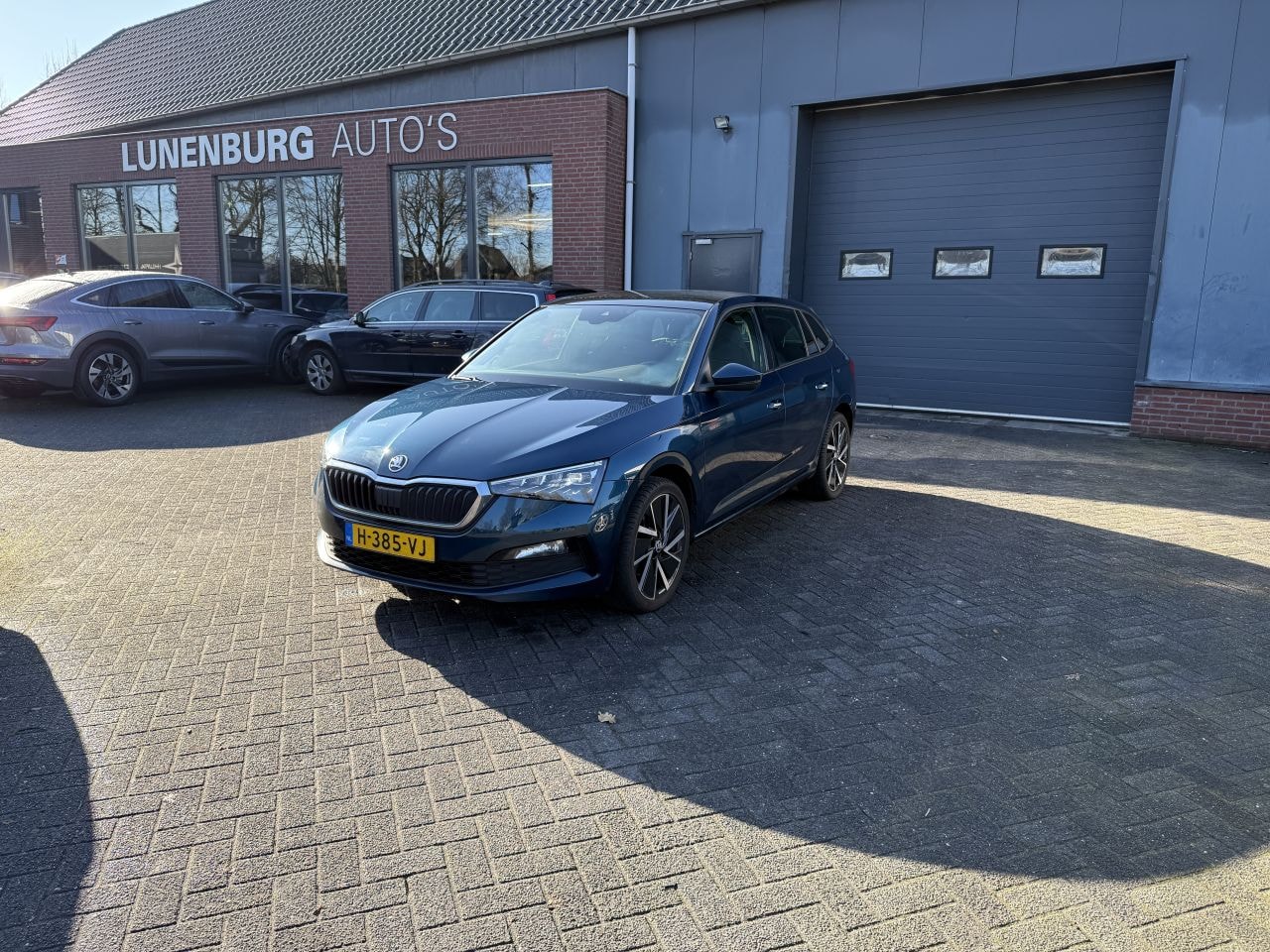 Skoda Scala - 1.0 TSI Sport Business PANORAMADAK (Hatchback 5-dr.) - AutoWereld.nl