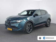 Alfa Romeo Junior - Elettrica Speciale 54 kWh Automaat | Achteruitrijcamera | Airco (automatisch) | Apple Carp