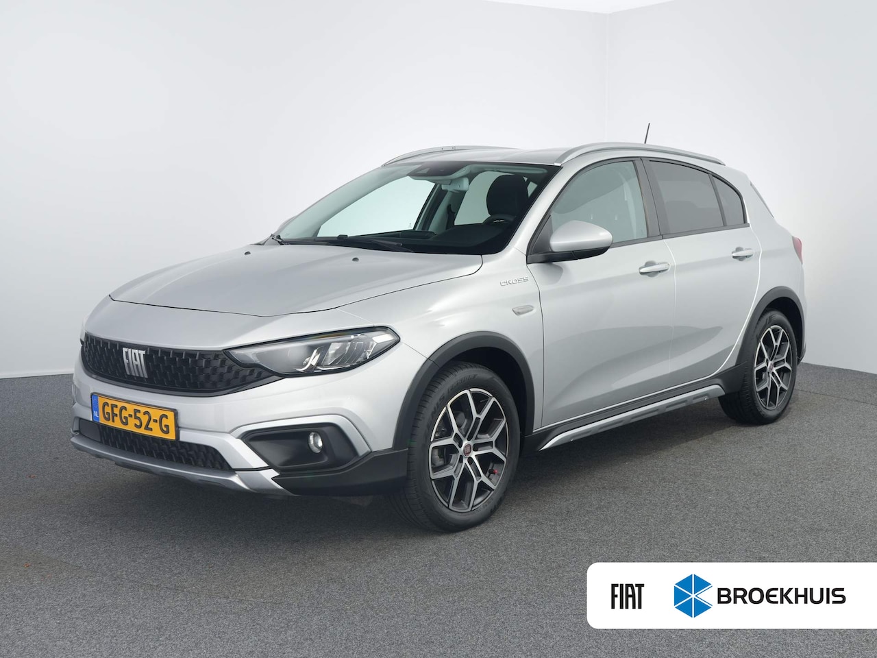 Fiat Tipo Cross - 1.0 | Achteruitrijcamera | Airco (automatisch) | Armsteun voor - AutoWereld.nl
