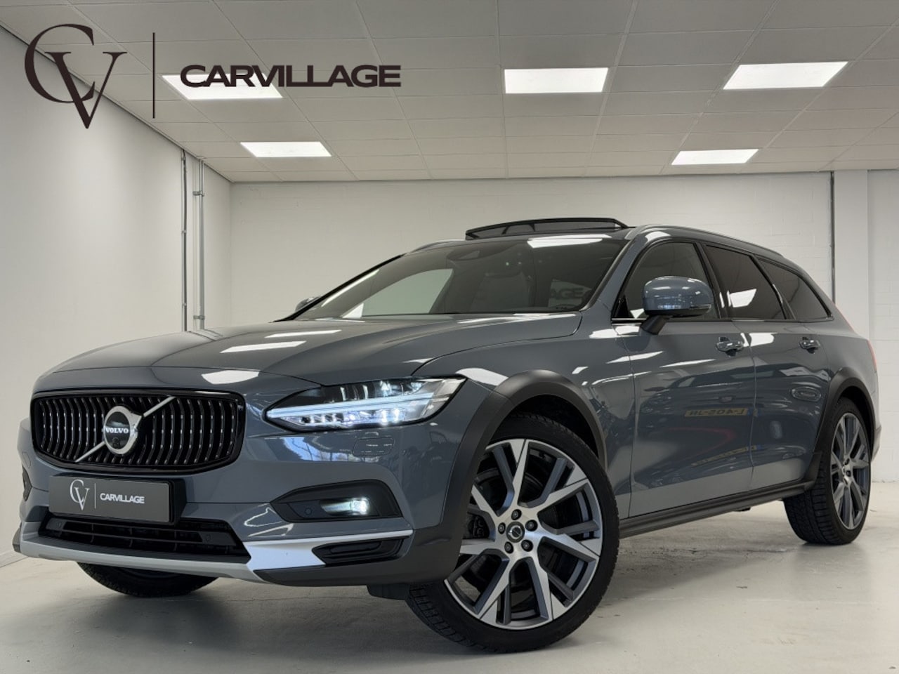 Volvo V90 Cross Country - 2.0 B6 AWD Pro | Panoramadak | Winterpakket Pro | Pilot Assist | - AutoWereld.nl
