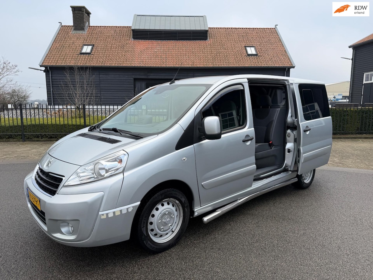 Peugeot Expert - 229 2.0 HDI L2H1 DUBBELCABINE 2C SCHUIFDEUR NAVI MARGE - AutoWereld.nl