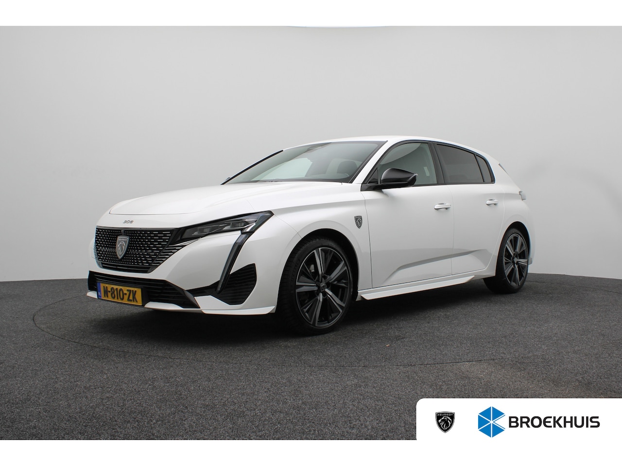 Peugeot 308 - 1.2 PureTech GT Pack Business | Achterbank in delen neerklapbaar | Achteruitrij assistent - AutoWereld.nl