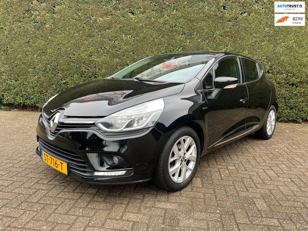 Renault Clio - 0.9 TCe Limited Led, Cruise, PDC, Navigatie ! - AutoWereld.nl