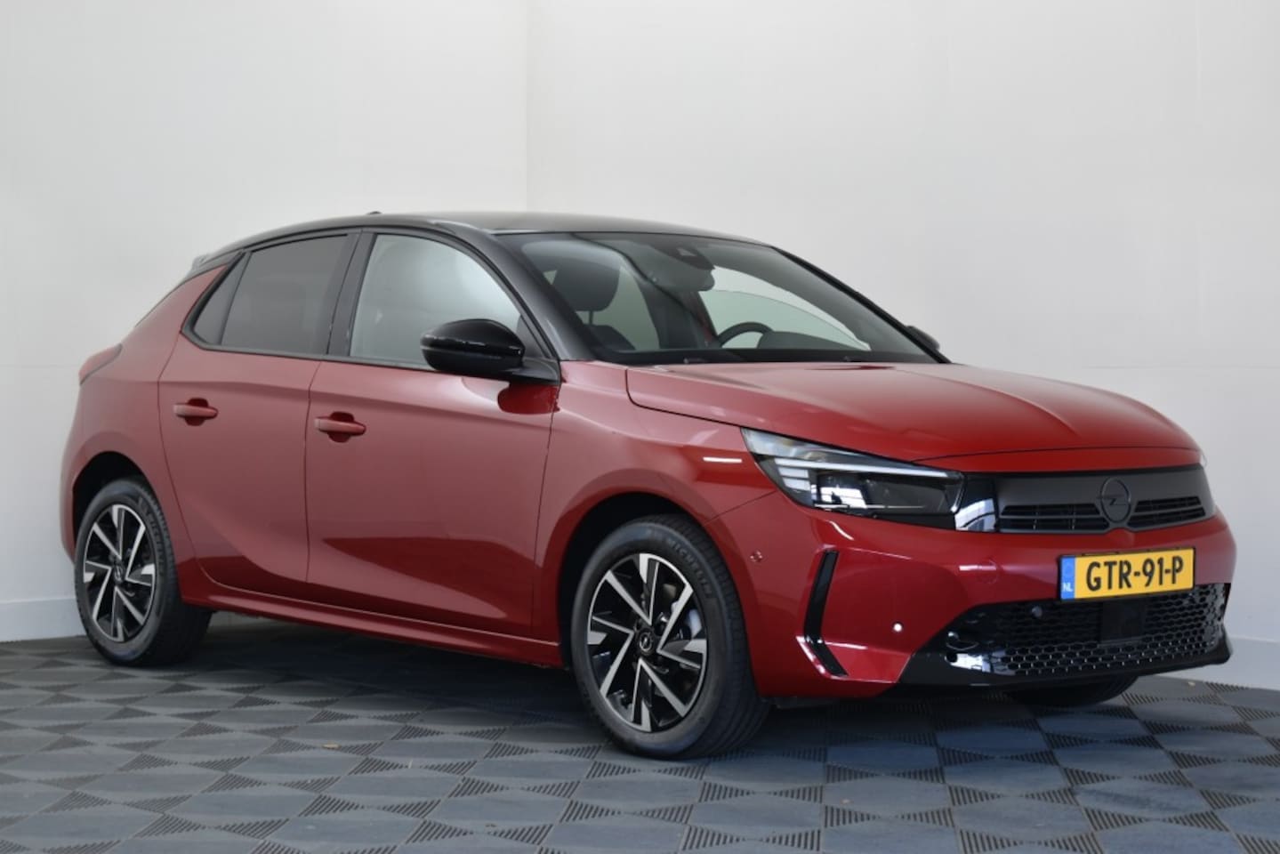 Opel Corsa - 1.2 Turbo 100PK GS-LINE - AutoWereld.nl