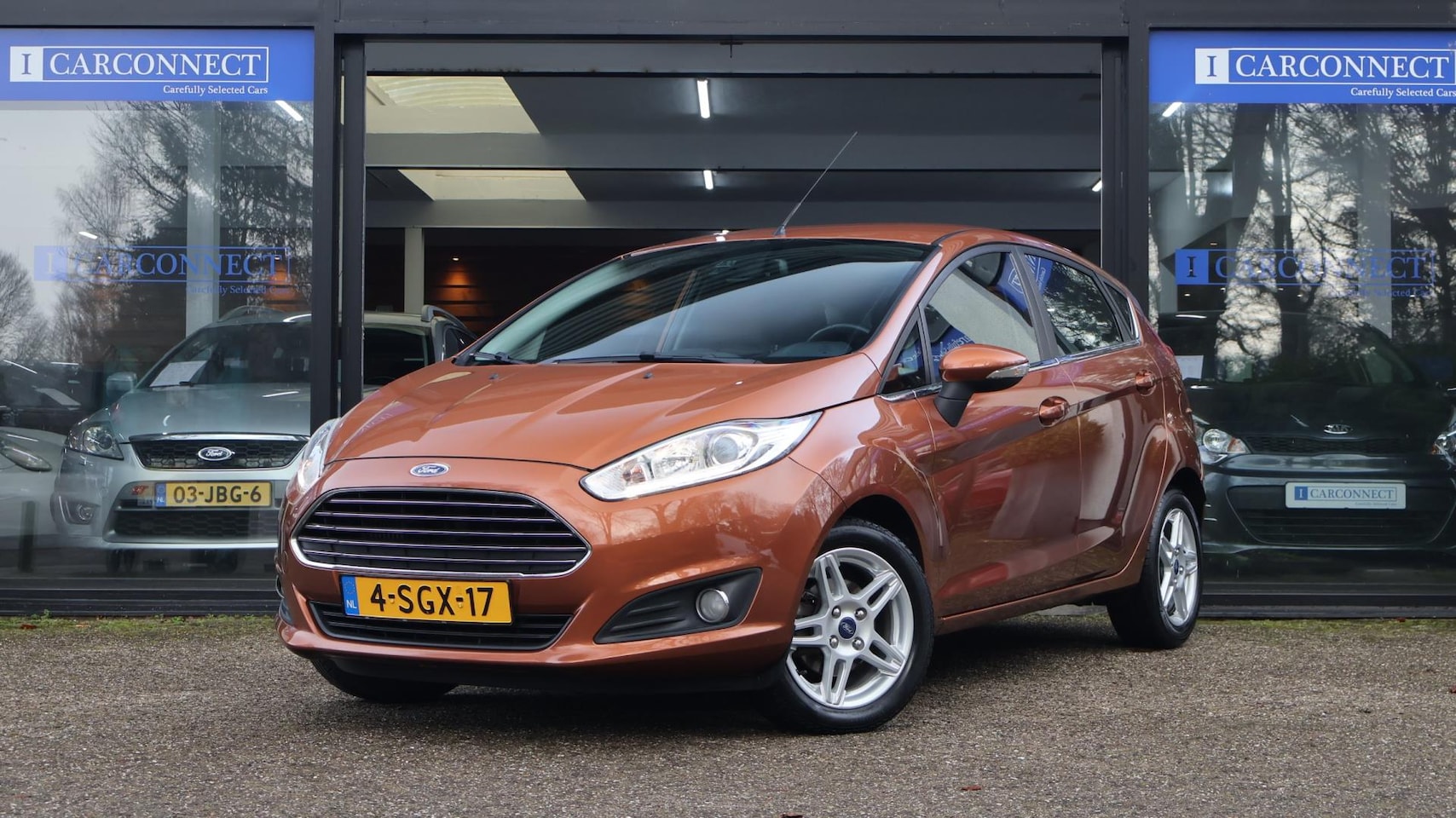 Ford Fiesta - 1.0 EcoBoost Titanium 101pk|NAP|Clima|Cruise|PDC|Trekhaak|LED. - AutoWereld.nl