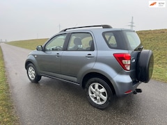 Daihatsu Terios - 1.5-16v Explore 2WD