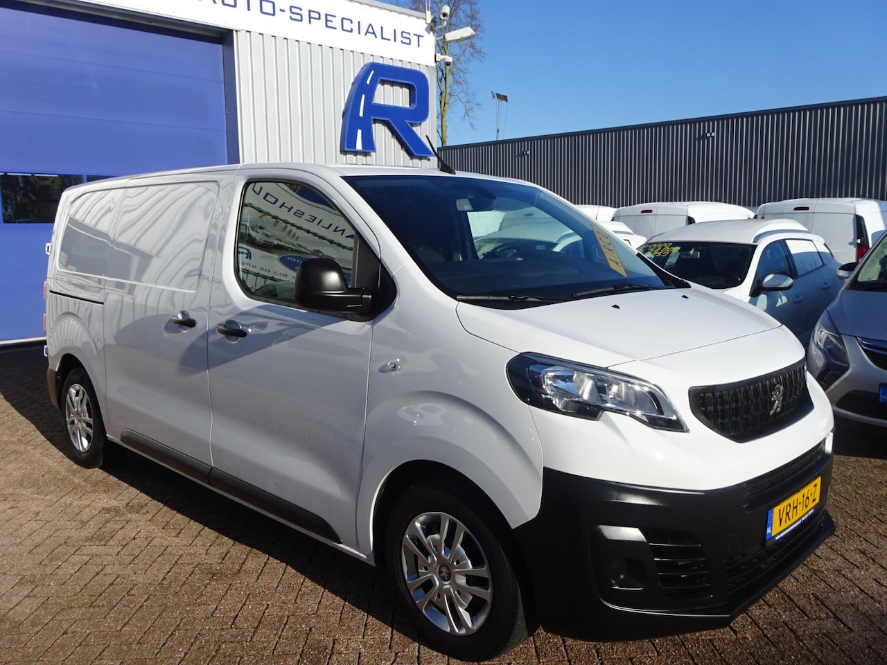 Peugeot Expert - 2.0 BlueHDI 145 Standard Premium 2.0 BlueHDI 145 Standard Premium - AutoWereld.nl