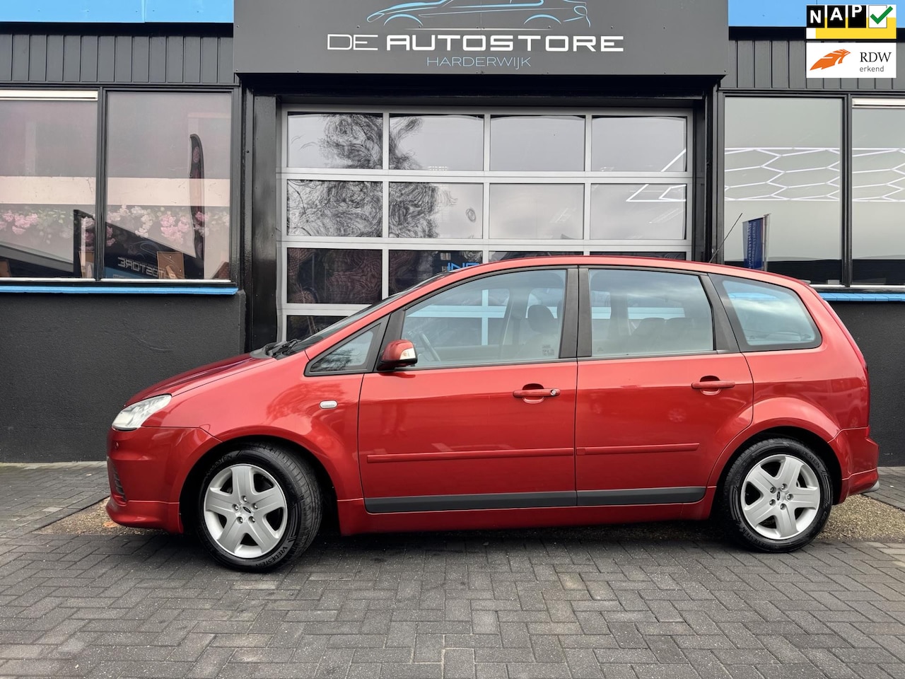 Ford C-Max - 1.8-16V Titanium X-Pack Airco h leder Navi pano dak Trekhaak nieuwstaat!!! - AutoWereld.nl