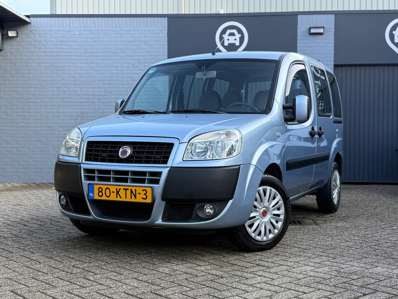 Fiat Doblò - 1.4 5 Persoons | Airco | Trekhaak | Nwe APK - AutoWereld.nl