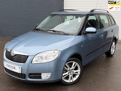 Skoda Fabia Combi - 1.6-16V Sport 2DEEIG/DEALERO-H/XENON/CRUISE/PDC/LMV