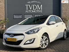 Hyundai i30 - 1.6 GDI i-VisionNAVI|CAMERA|PANO|STOELVERW|LEDER