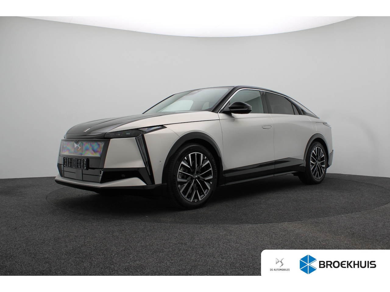 DS No 8 - Étoile Absolute Comfort 74 kWh | Airco (automatisch) | Apple Carplay/Android Auto|telefoon - AutoWereld.nl