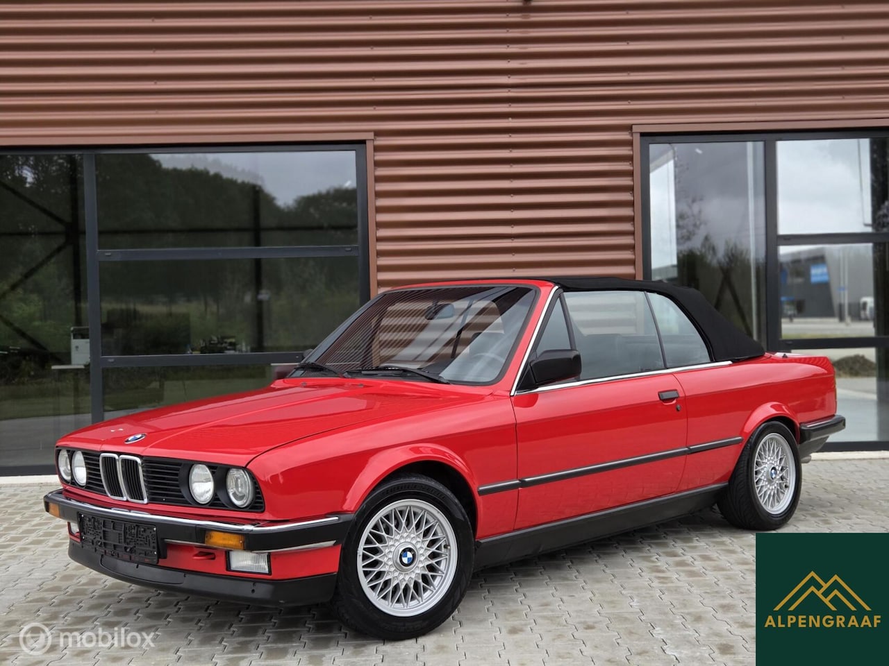 BMW 3-serie Cabrio - 320i 6 cilinder e30 roestvrij originele staat - AutoWereld.nl