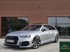 Audi RS4 - Avant 2.9 TFSI RS 4 quattro KW V3|Pano|Keyless|B&O|Massage|Kleppen uitlaatsyteem|Dealerond