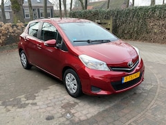 Toyota Yaris - 1.3 VVT-i Now Airco trekhaak 6-bak