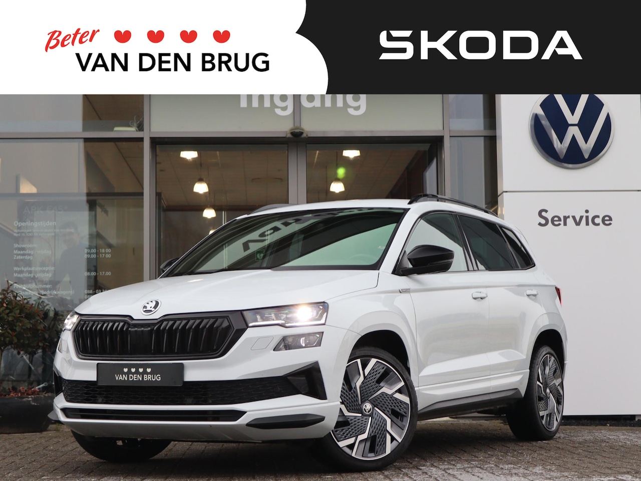 Skoda Karoq - 1.5 TSI 150 pk DSG ACT Sportline | Trekhaak | SmartLink | Camera | ACC | Moon White | LED - AutoWereld.nl