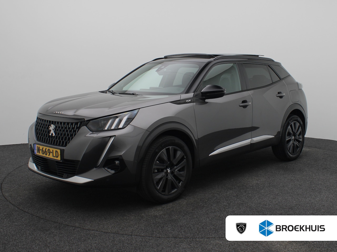 Peugeot 2008 - 1.2 PureTech GT Pack Automaat | Achteruitrijcamera | Airco (automatisch) | Apple Carplay/A - AutoWereld.nl