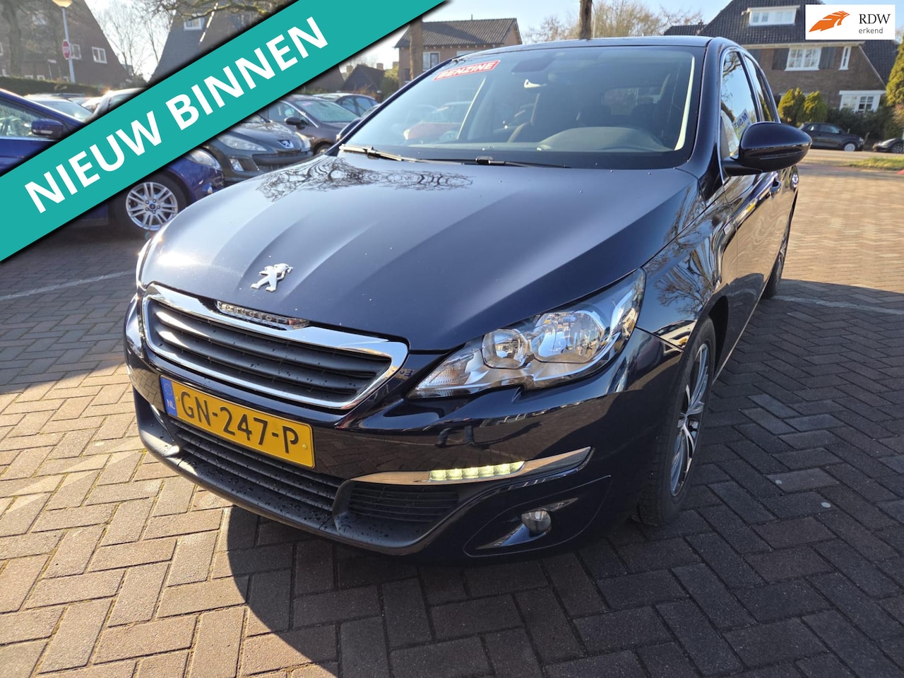 Peugeot 308 - 1.2 PureTech Style NETTE AUTO RIJDT EN SCHAKELT GOED - AutoWereld.nl