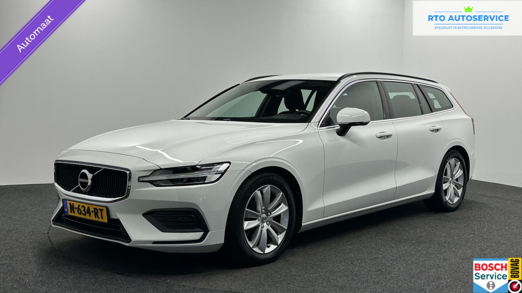 Volvo V60 - 2.0 B4 Momentum Business TREKHAAK CARPLAY ECC NAVI CRUISE LM. - AutoWereld.nl