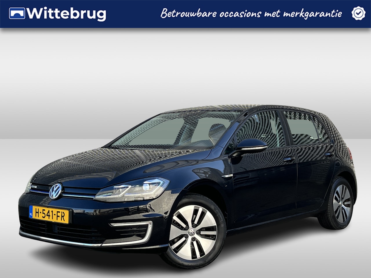Volkswagen e-Golf - E-DITION 136PK / 16" LMV / Parkeersensoren V+A / LED / Navigatie / App-Connect P4 - AutoWereld.nl