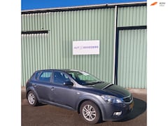 Kia Cee'd - 1.4 CVVT Seven AIRCO - 5 DEURS - LM VELGEN