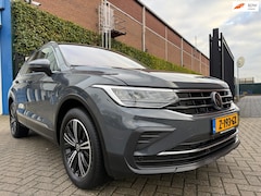 Volkswagen Tiguan - 1.5 TSI Business_Line_AUTOMAAT_NAVI__NETTE AUTO