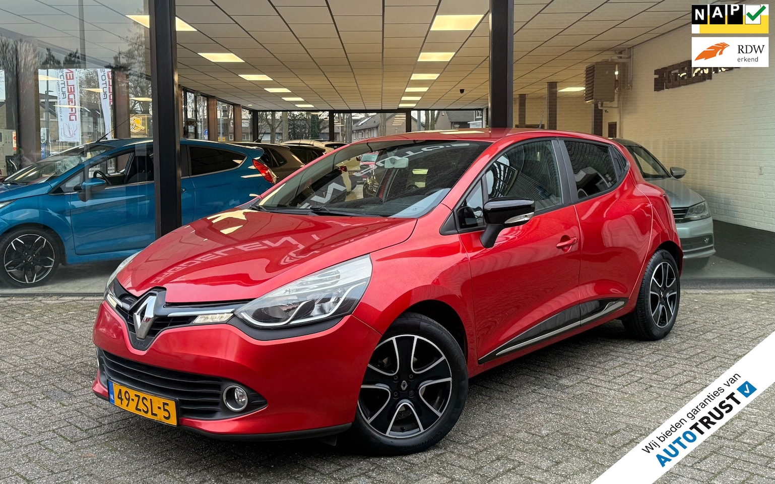 Renault Clio - 0.9 TCe 90pk AIRCO | NAVI | CRUISE | KEYLESS | NAP - AutoWereld.nl