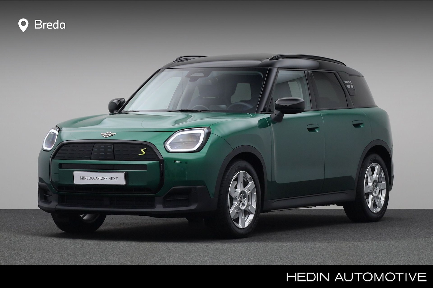 MINI Countryman - SE ALL4 Classic 66.5 kWh | M-Pakket | Panoramadak | Head-up Display | Verwarmde stoelen | - AutoWereld.nl