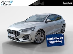 Ford Focus - 1.0 EcoBoost Hybrid ST Line X Navigatiesysteem | Parkeercamera | Cruise control