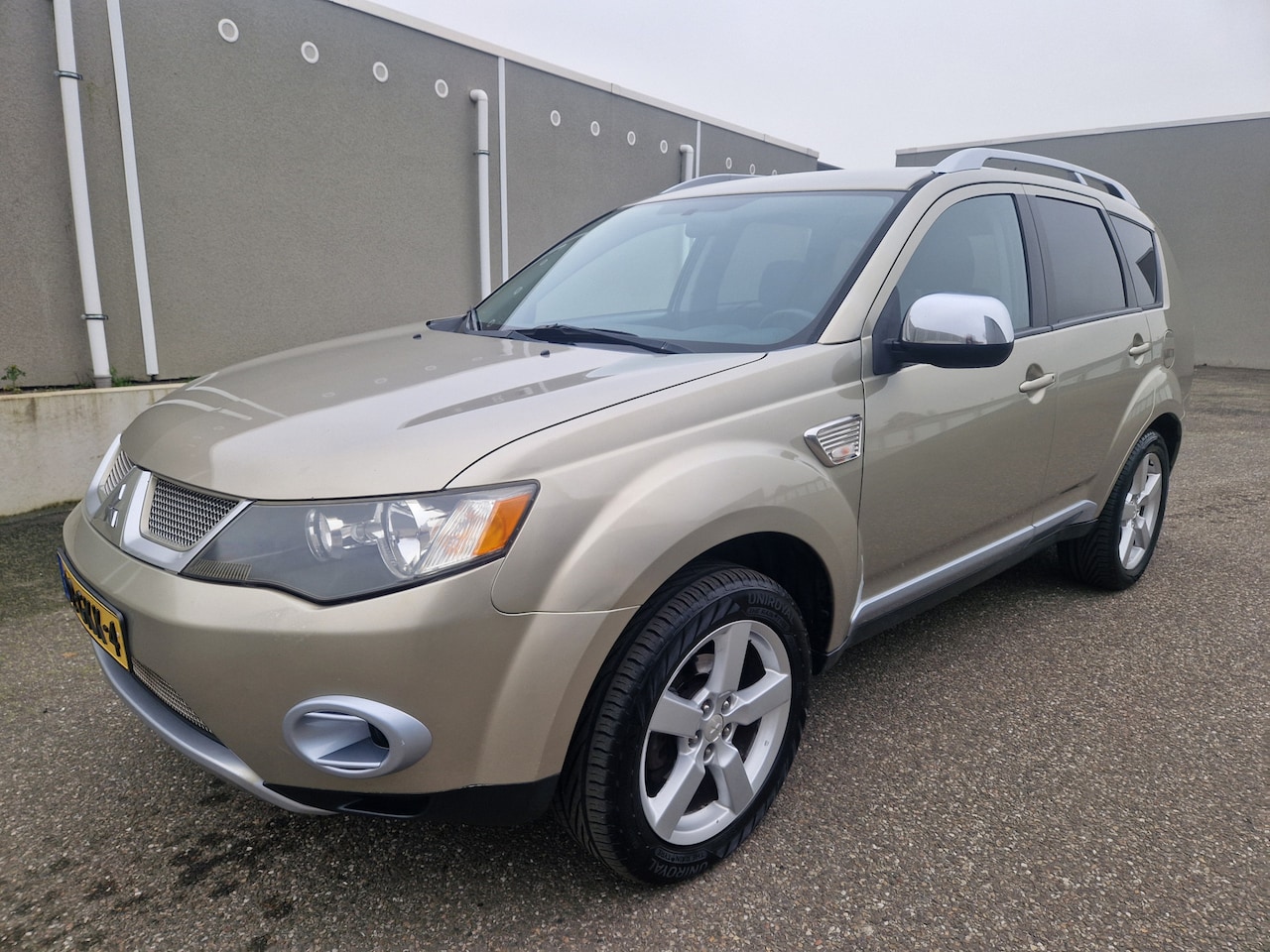 Mitsubishi Outlander - 2.4 Intro Edition 2WD 2.4 Intro Edition 2WD - AutoWereld.nl