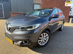 Renault Kadjar - 1.2 TCe Intens 2017/ORG NL/NAP/PANORAMADAK/NAVIGATIE/CAMERA/LINE ASSIST/PARKEERHULP/LED/TR