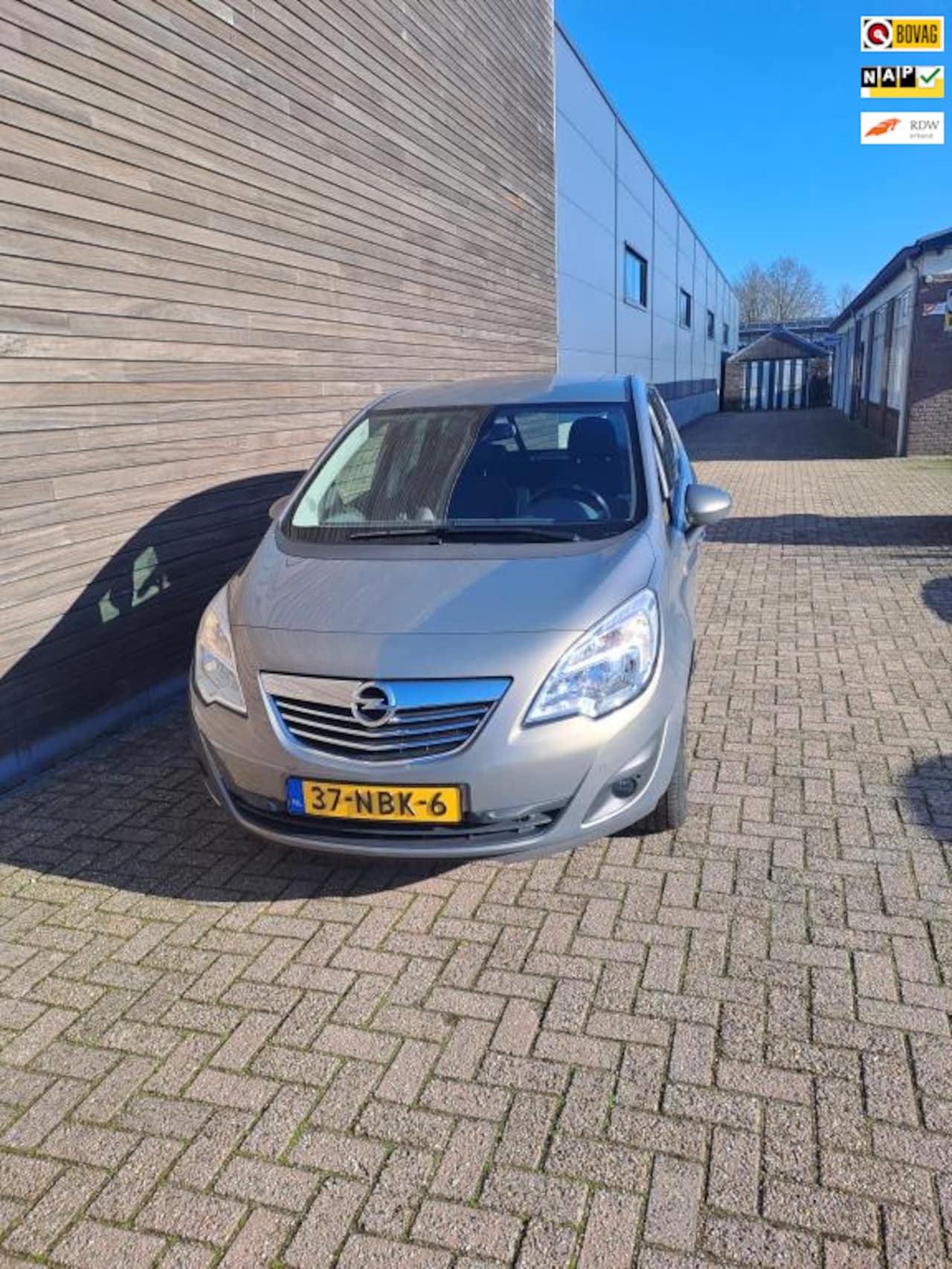 Opel Meriva - 1.4 Turbo Cosmo lage km stand - AutoWereld.nl