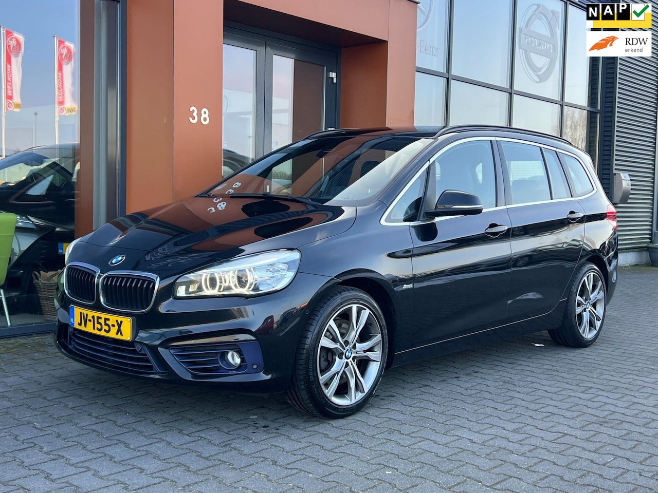 BMW 2-serie Gran Tourer - 220i HighExec.|HUD|LED|LEER|Stoelverw - AutoWereld.nl