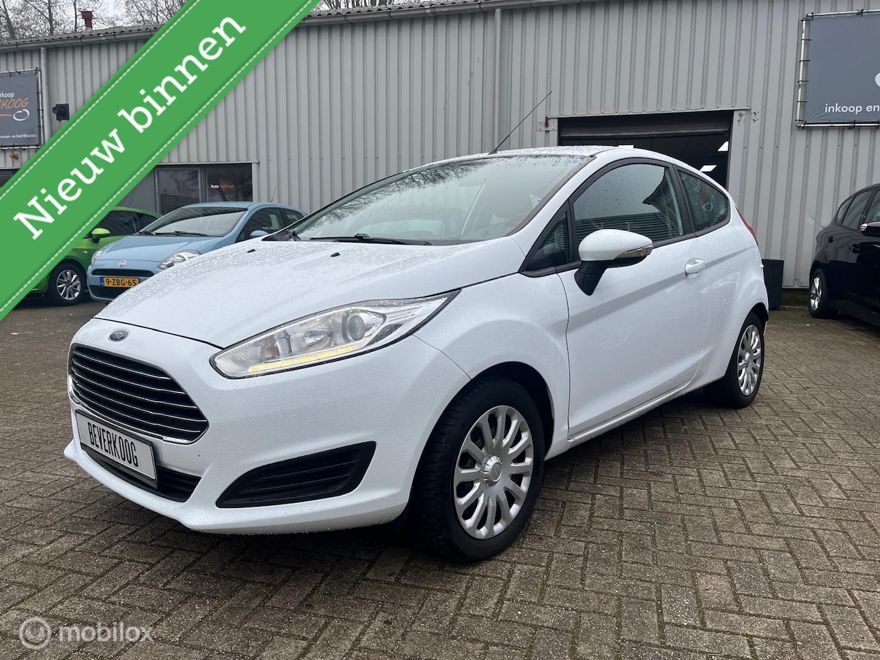 Ford Fiesta - 1.25 BLACK & WHITE EDITION 6/12 M GARANTIE - AutoWereld.nl