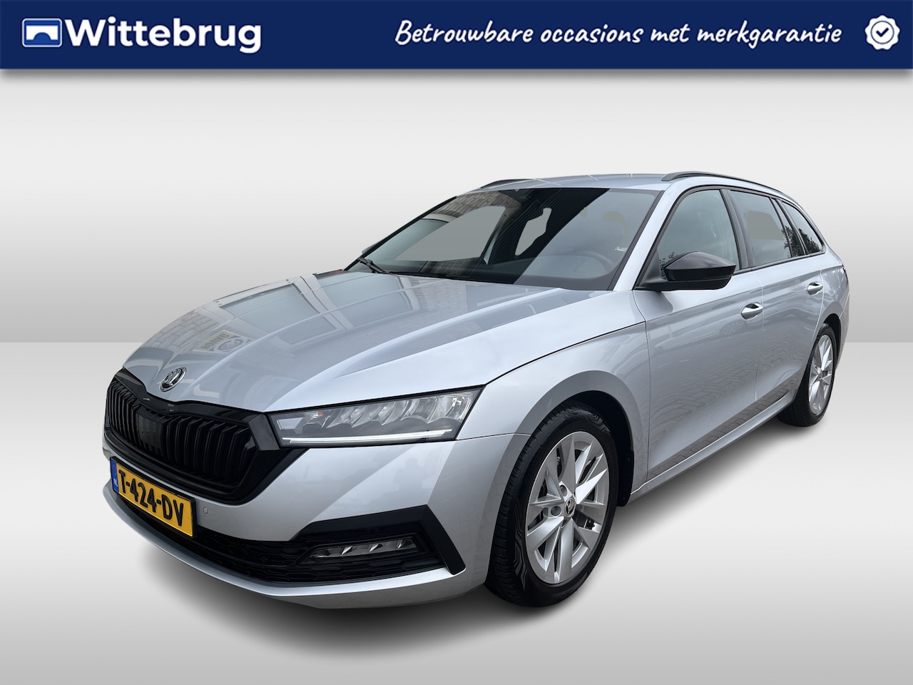Skoda Octavia Combi - 1.0 e-TSI Sport Business / AUTOMAAT/ PARK.SENSOREN V+A/ KEYLESS/ SMARTLINK/ CRUISE CONTROL - AutoWereld.nl
