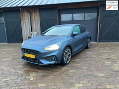 Ford Focus - 1.5 EcoBoost ST Line Business, ZEER NETJES , TREKHAAK