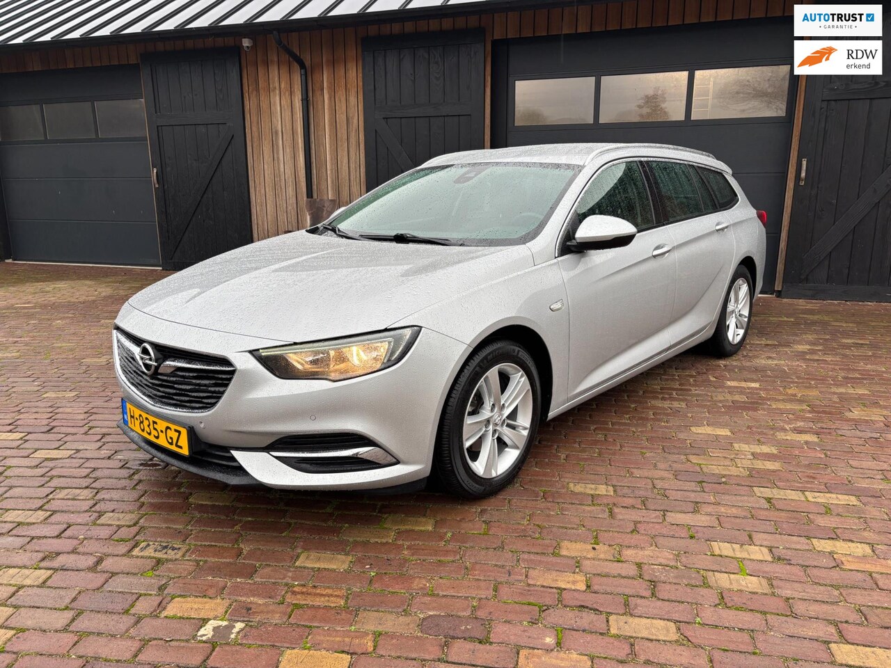 Opel Insignia Sports Tourer - 1.5 Turbo Business Executive 1.5 Turbo Business Executive ,TREKHAAK,NAVI,CARPLAY. - AutoWereld.nl