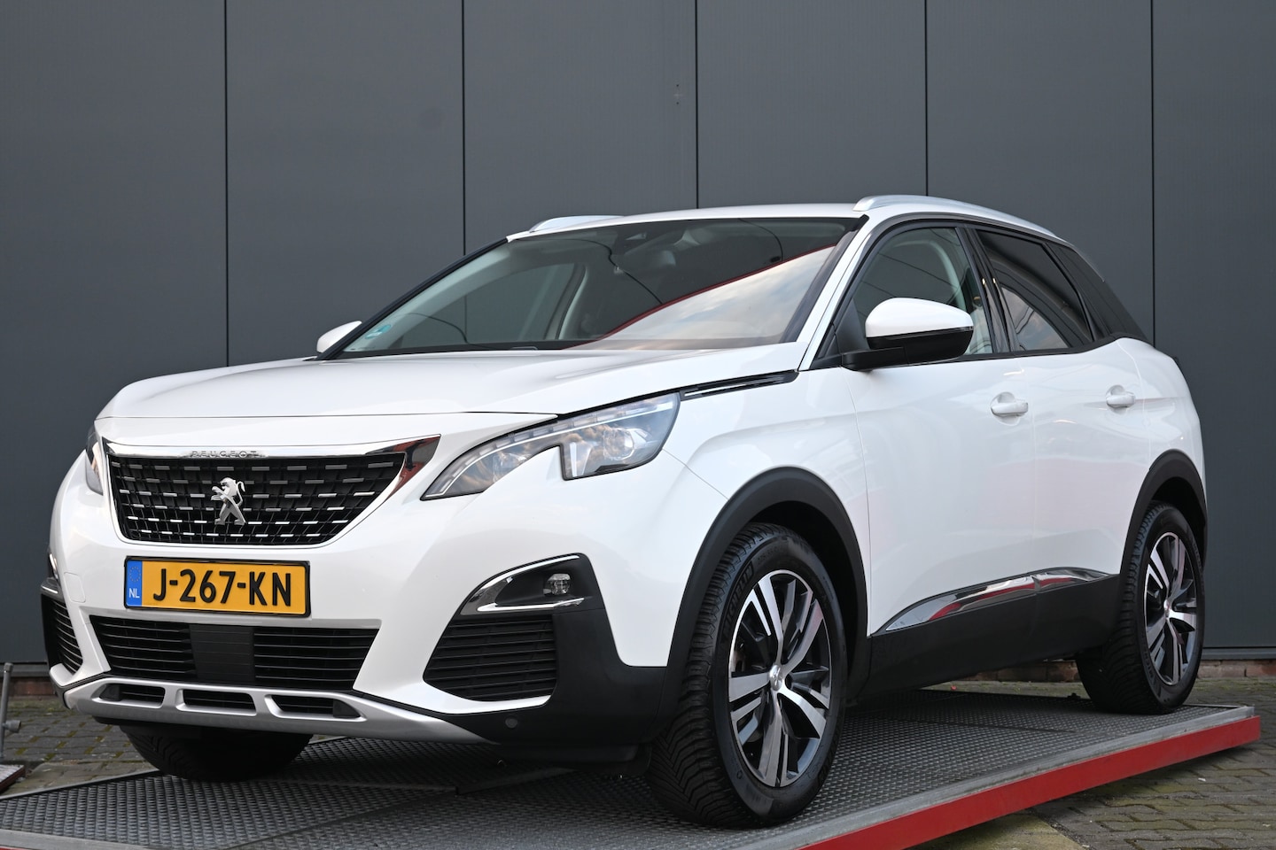 Peugeot 3008 - 1.2 PureTech Allure trekhaak - AutoWereld.nl