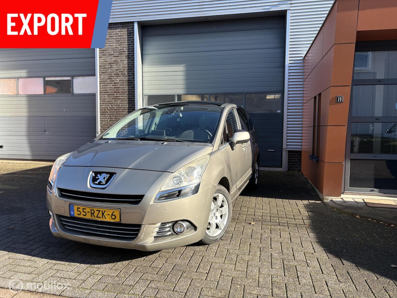 Peugeot 5008 - 1.6 THP Family 5p. 1.6 THP Family 5p. - AutoWereld.nl