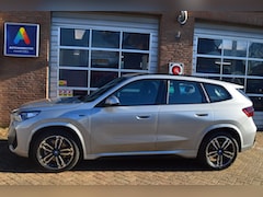 BMW X1 - xDrive25e M-sport, M-onderstel, 360 camera, Trekhaak, Electrisch