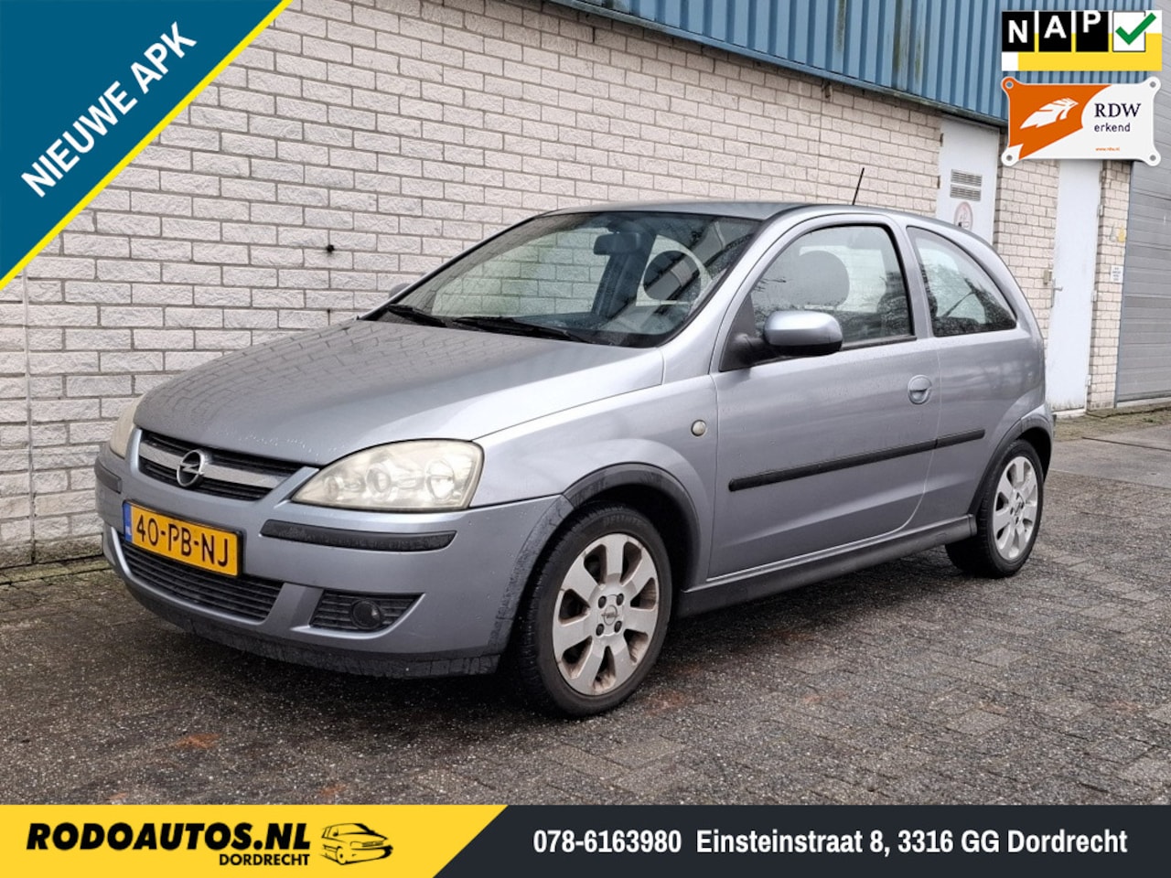Opel Corsa - 1.4-16V Sport 1.4-16V Sport - AutoWereld.nl