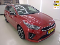 Kia Cee'd Sportswagon - Ceed 1.0 T-GDi GT-Line+Led+Pano-dak+Leder+Stoel&stuur+Trek-haak = SUPER