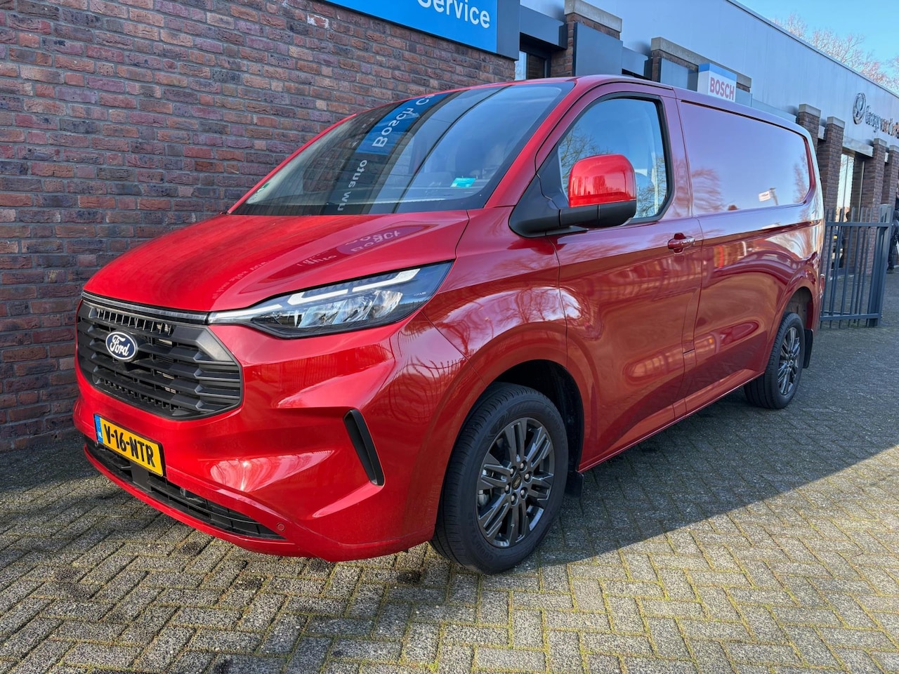 Ford Transit Custom - 320 2.0 TDCI 150PK L1H1 Limited|Camera|ACC - AutoWereld.nl