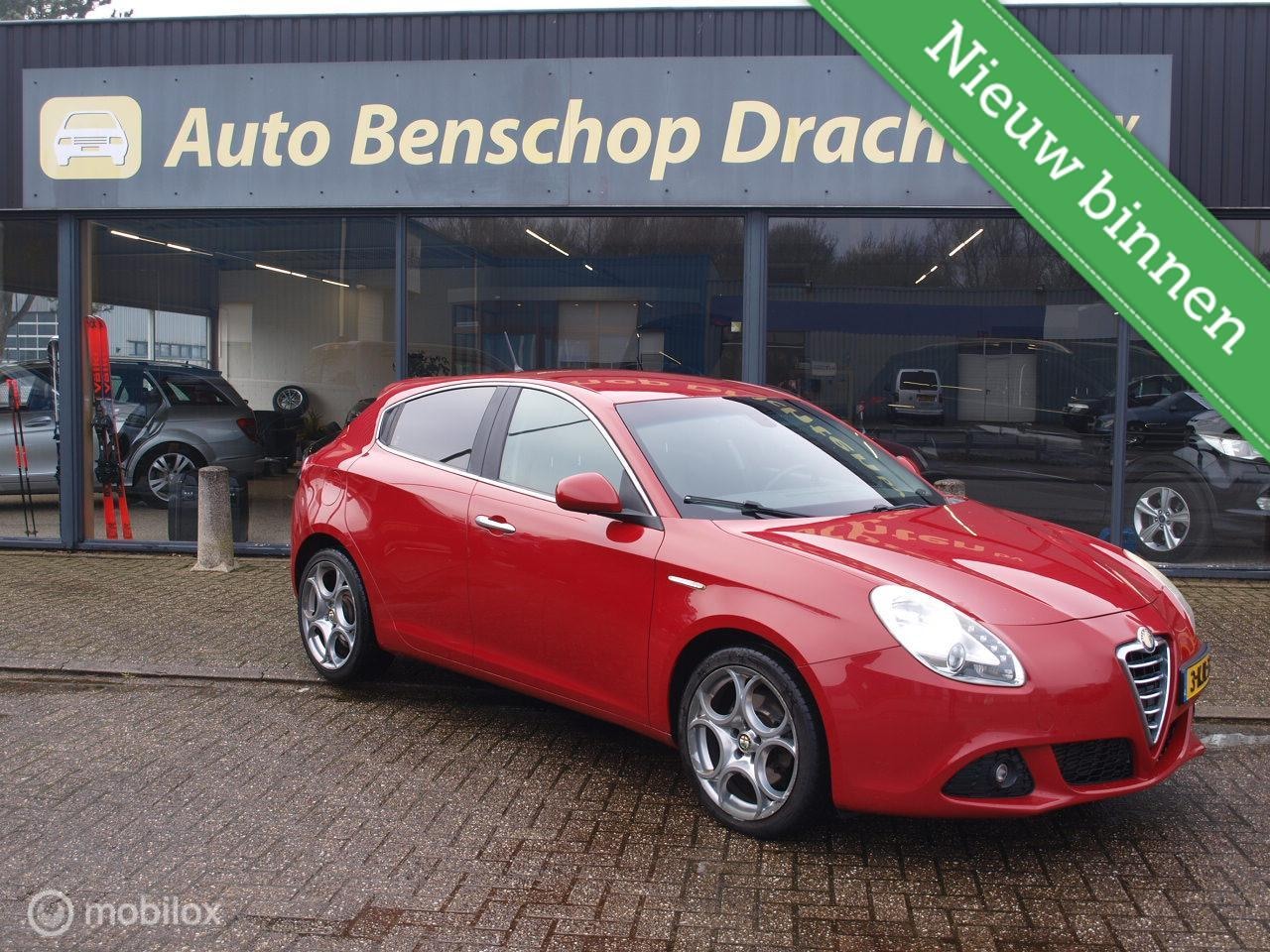 Alfa Romeo Giulietta - 2.0 JTDm 170pk Distin 11.26 Apk Clima Cruise 18Velgen Pdc - AutoWereld.nl
