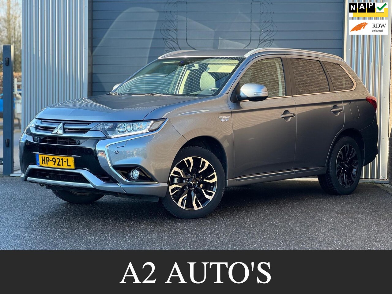 Mitsubishi Outlander - 2.0 PHEV Executive Edition 4WD|Camera|Nap - AutoWereld.nl