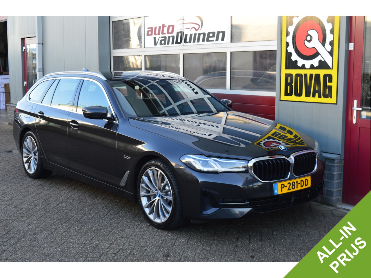 BMW 5-serie Touring - 530e Business Edition Plus O.a: PDC, Camera, Stoelverw, ACC, Carplay, Etc. All-in prijs! - AutoWereld.nl