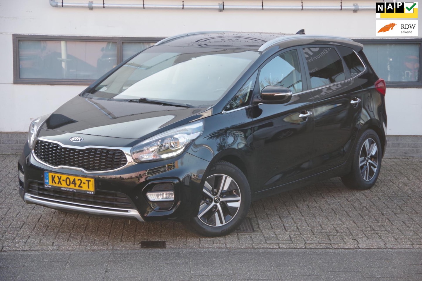 Kia Carens - 1.6 GDi ExecutiveLine 7P /NL auto/ Dealer onderhouden/ 1e eigenaar/ - AutoWereld.nl