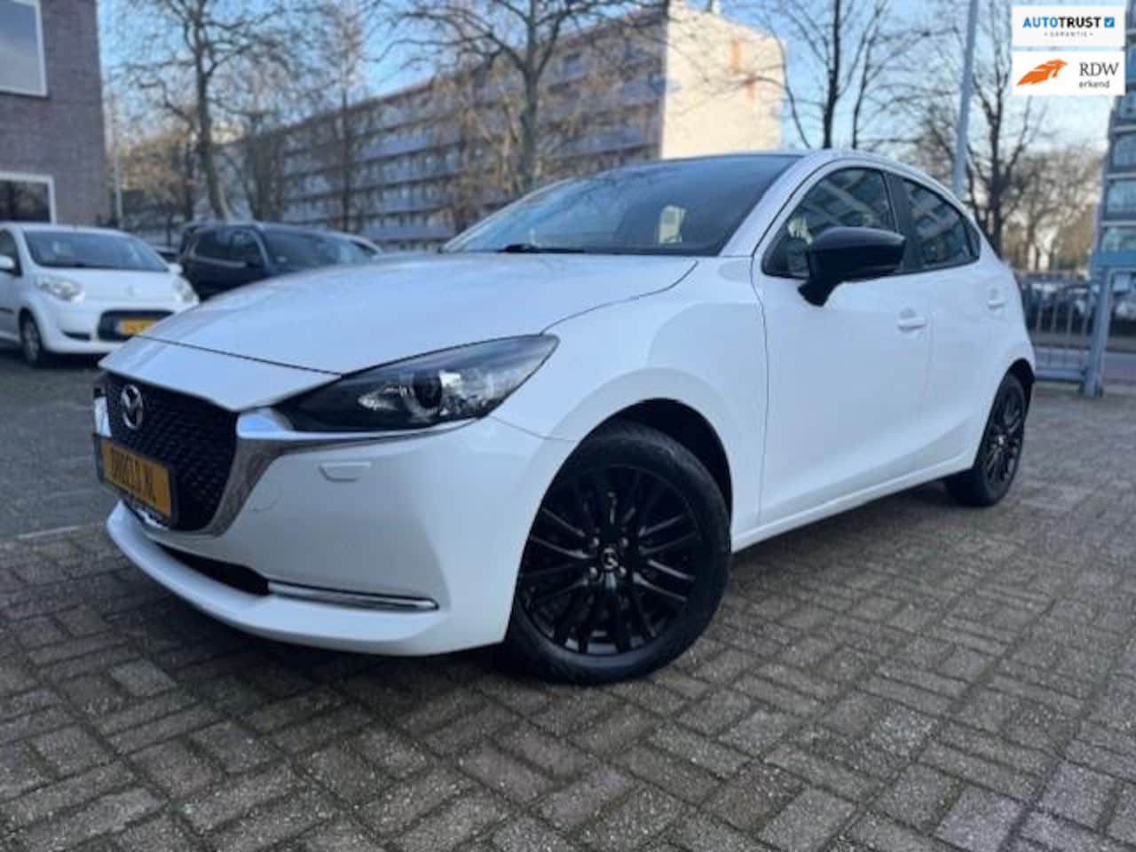 Mazda 2 - 1.5 Skyactiv-G Luxury Navi/Camera/Carplay - AutoWereld.nl